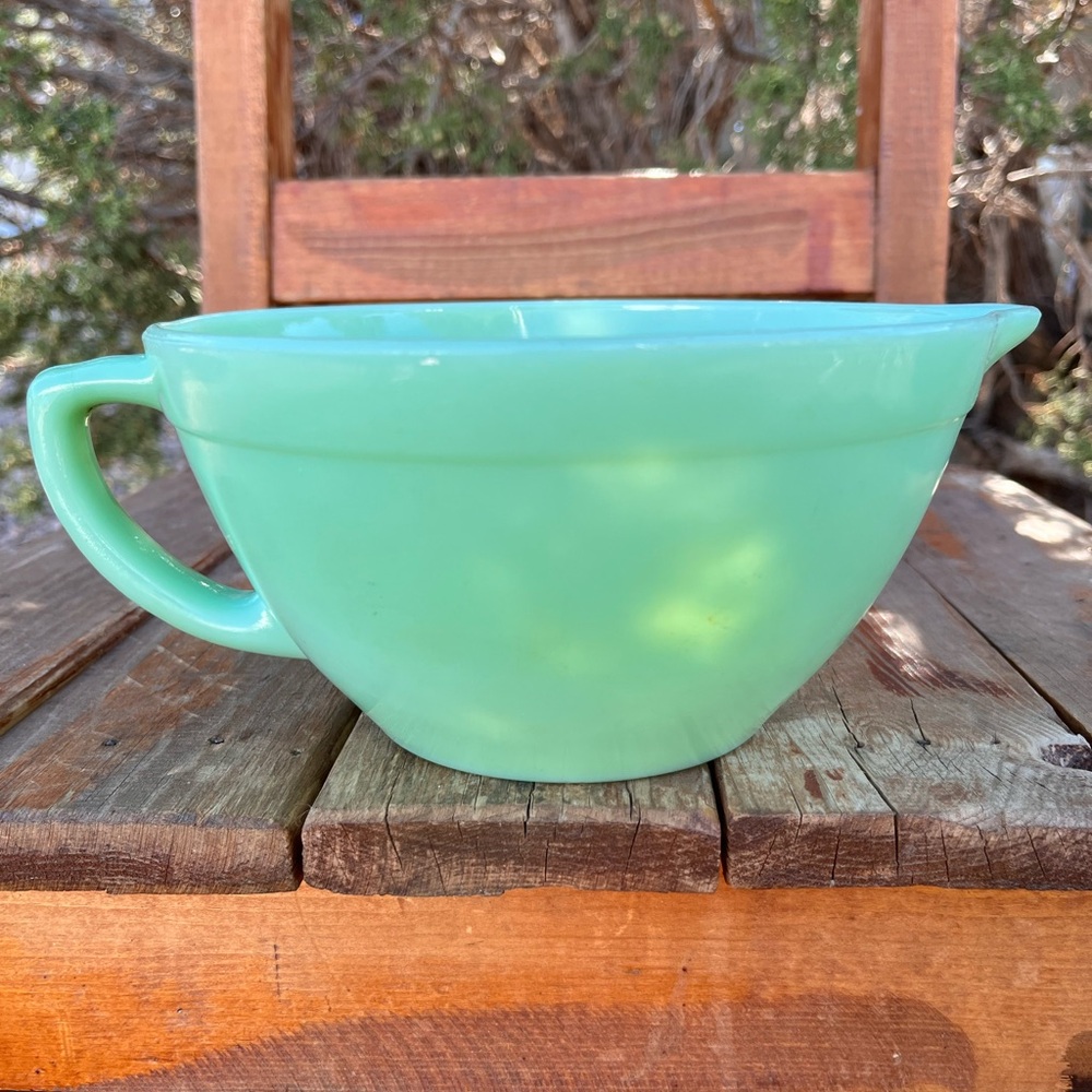 1950s Fire King jadeite anchor hocking batter bowl 1quart 7.5”